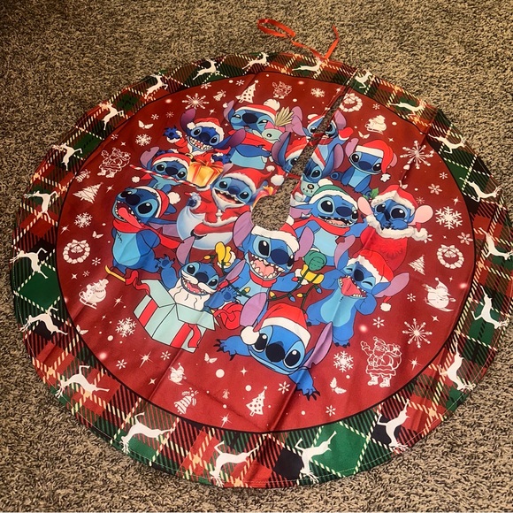 Other - Stitch tree skirt